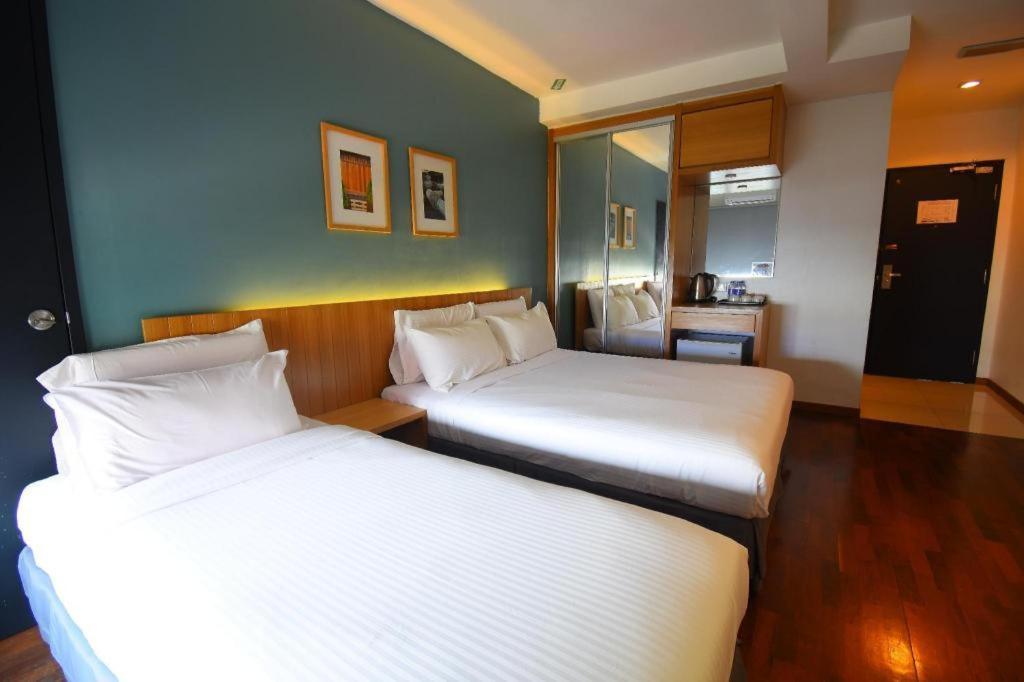 Quayside Hotel Malacca Esterno foto