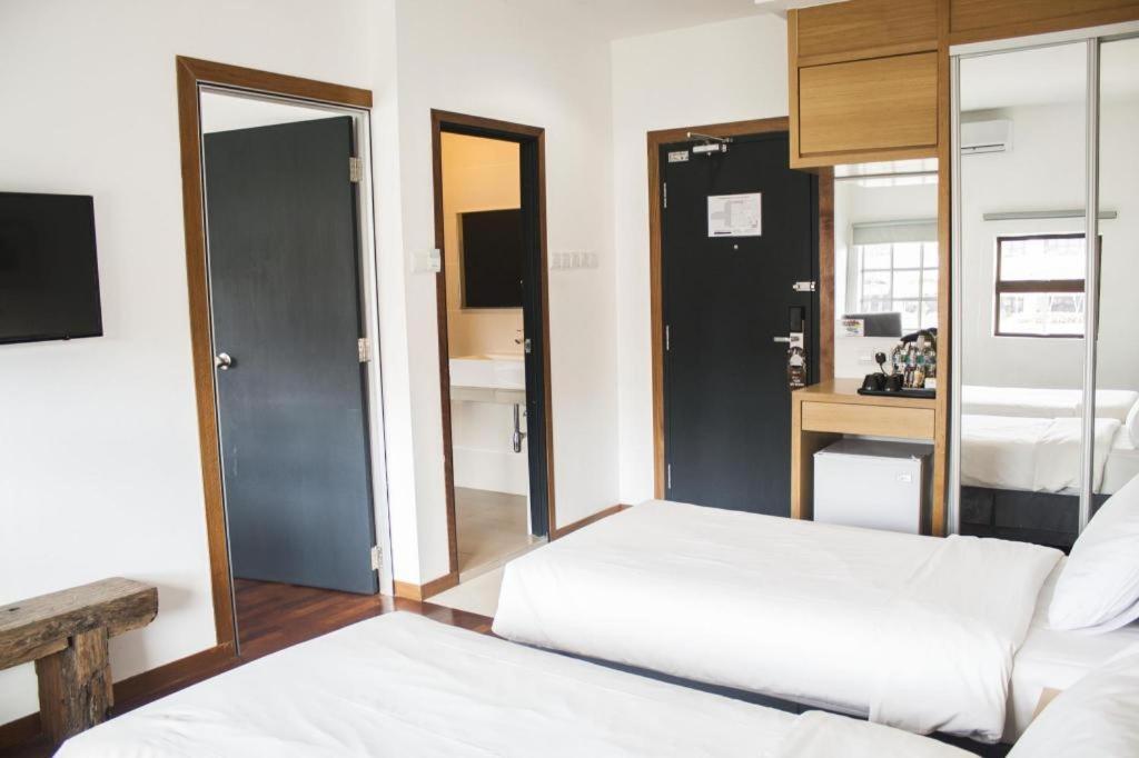 Quayside Hotel Malacca Esterno foto