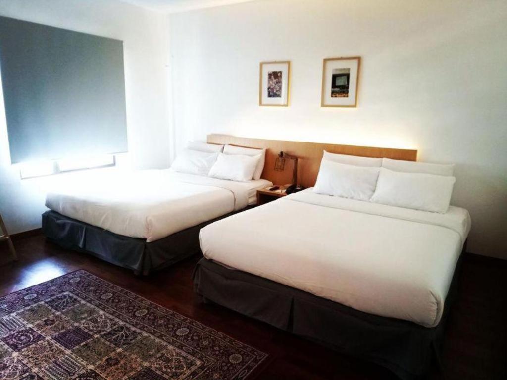 Quayside Hotel Malacca Esterno foto