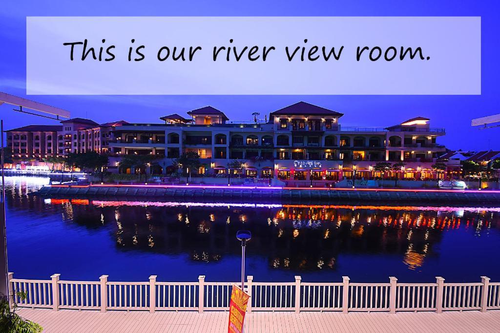 Quayside Hotel Malacca Esterno foto
